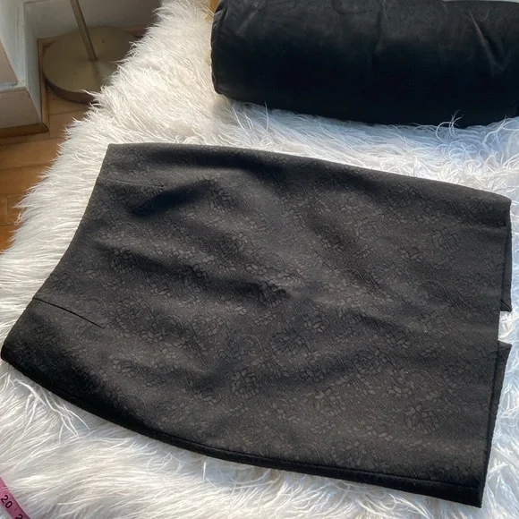 Tahari Skirt US2 - Picture 12 of 14